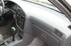 Toyota Camry dashboard version - No passenger side Airbag